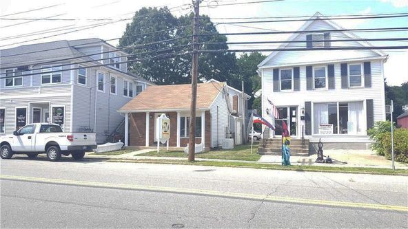 Free-Standing Office Building : 131 Providence St., Norwich, CT 06360